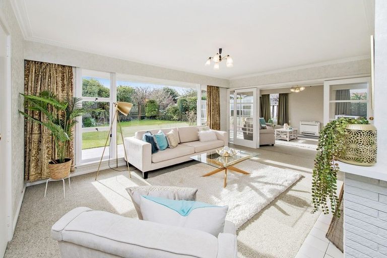 Photo of property in 10 Burrows Place, Ilam, Christchurch, 8041