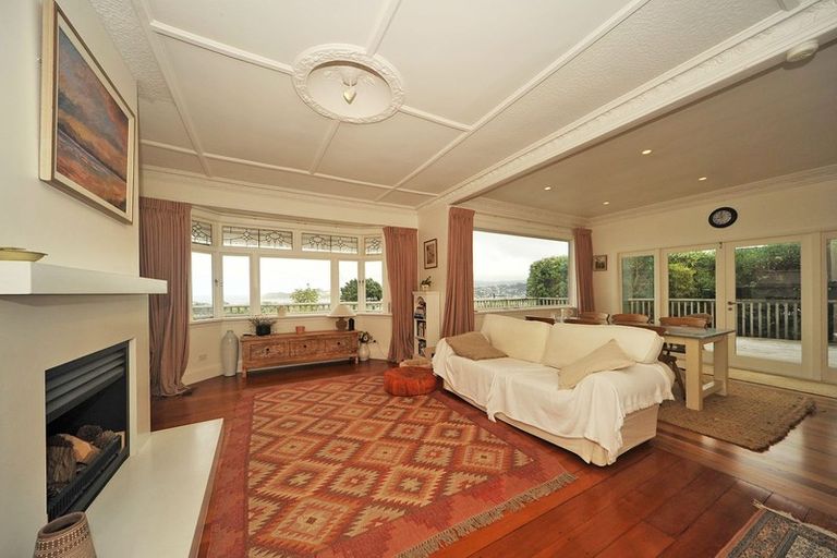 Photo of property in 25 Seatoun Heights Road, Miramar, Wellington, 6022