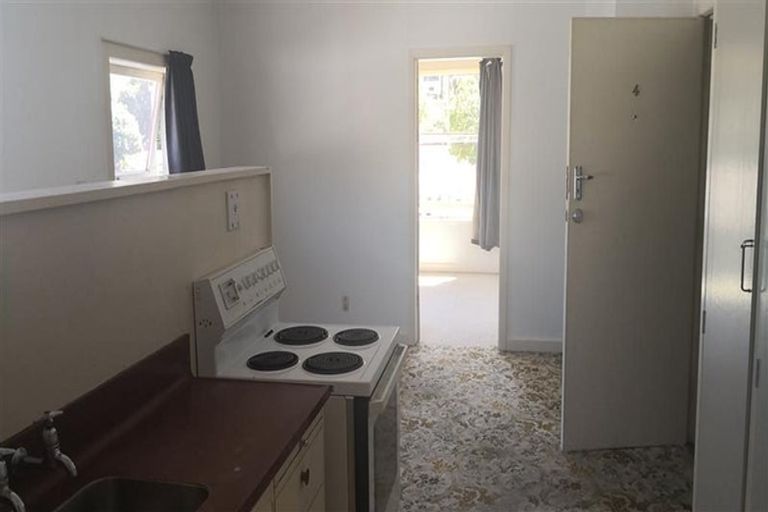 Photo of property in 25 Waimea Road, Nelson South, Nelson, 7010