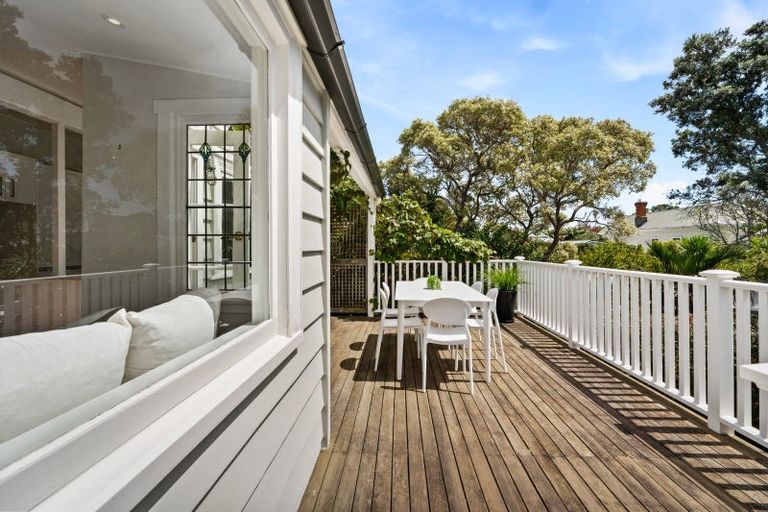 Photo of property in 108 Calliope Road, Stanley Point, Auckland, 0624