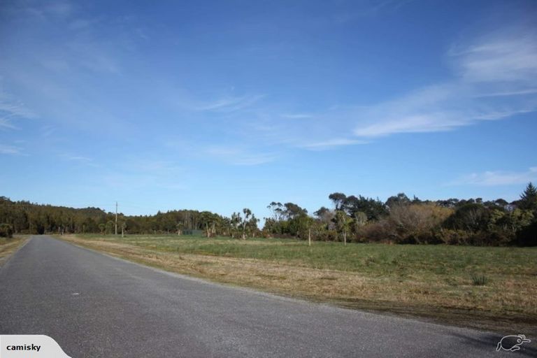 Photo of property in 18 Craig Road, Ruatapu, 7883