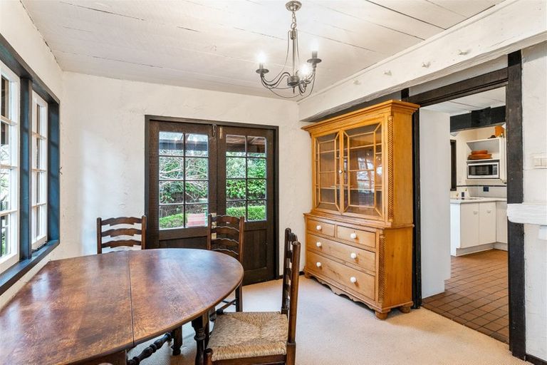 Photo of property in 1 Kohutuhutu Road, Raumati Beach, Paraparaumu, 5032