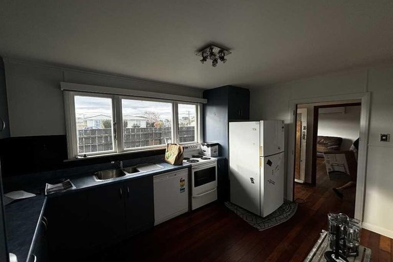 Photo of property in 160 Seaview Road, Westown, New Plymouth, 4310