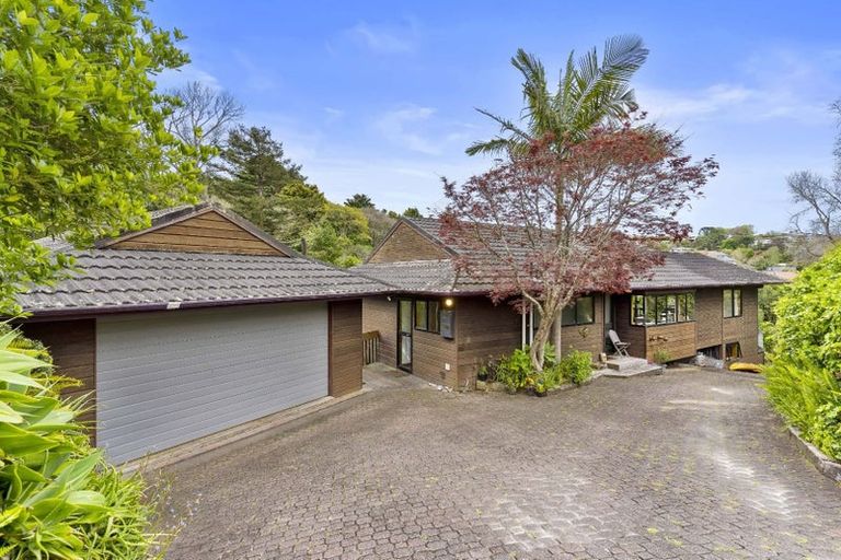 Photo of property in 18 Montressor Place, Howick, Auckland, 2014