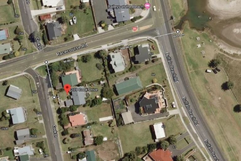 Photo of property in 219 Cook Drive, Whitianga, 3510