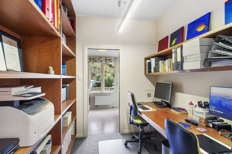 Photo of property in 16 Wilton Road, Wadestown, Wellington, 6012