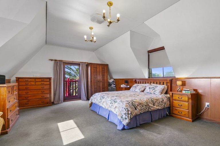 Photo of property in 389 Kawiu Road, Levin, 5510