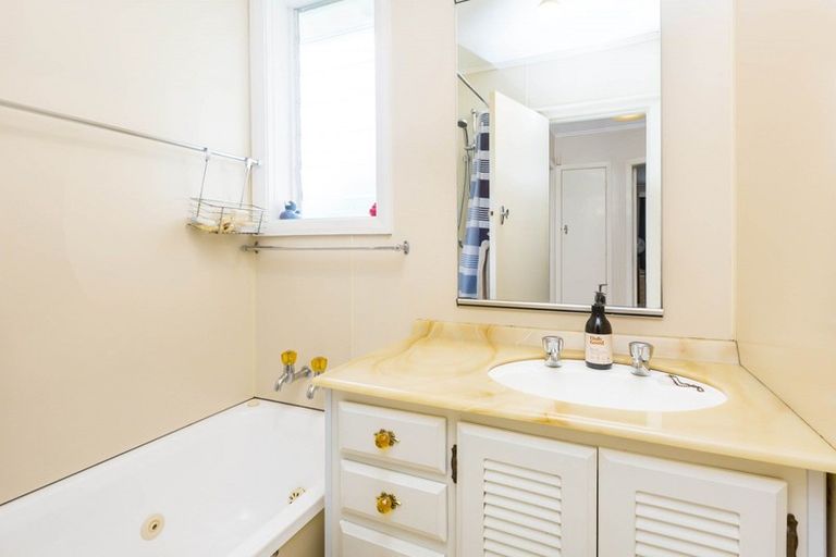 Photo of property in 49 Tennyson Street, Trentham, Upper Hutt, 5018