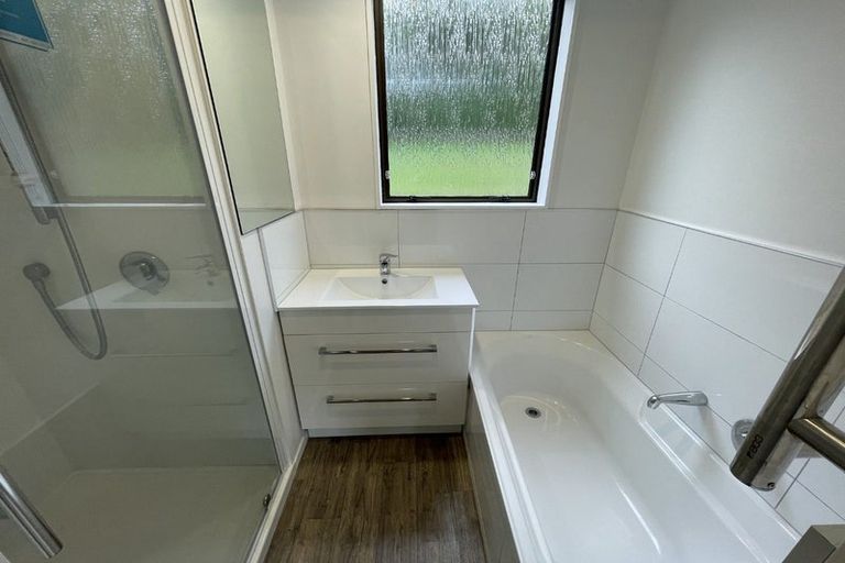 Photo of property in 8 Trinidad Crescent, Grenada Village, Wellington, 6037