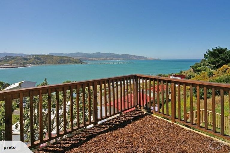Photo of property in 77b View Road, Houghton Bay, Wellington, 6023