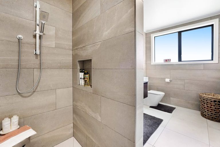 Photo of property in 18 Mcintosh Drive, Pokeno, 2471