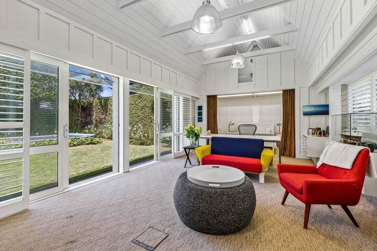 Photo of property in 26 Saltburn Road, Milford, Auckland, 0620