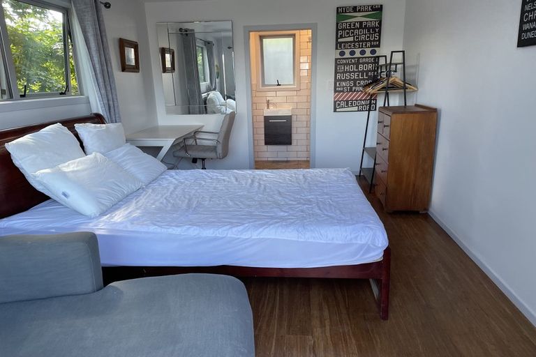 Photo of property in 50 Hinerau Street, Henderson, Auckland, 0612