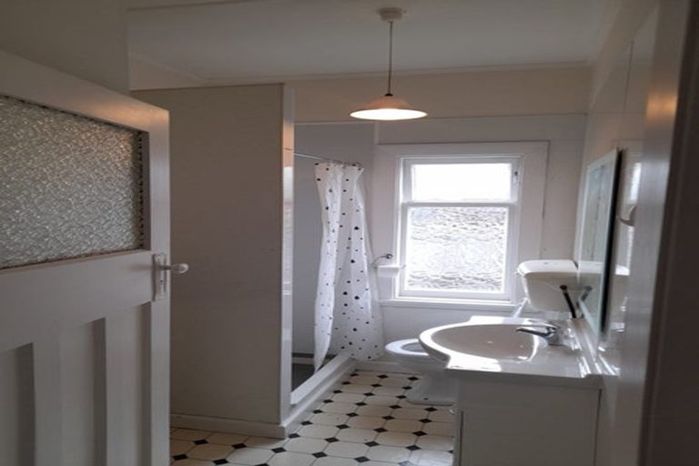 Photo of property in 36 Somerfield Street, Somerfield, Christchurch, 8024