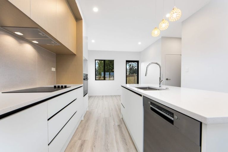 Photo of property in 35 Whiteywood Street, Westgate, 0814