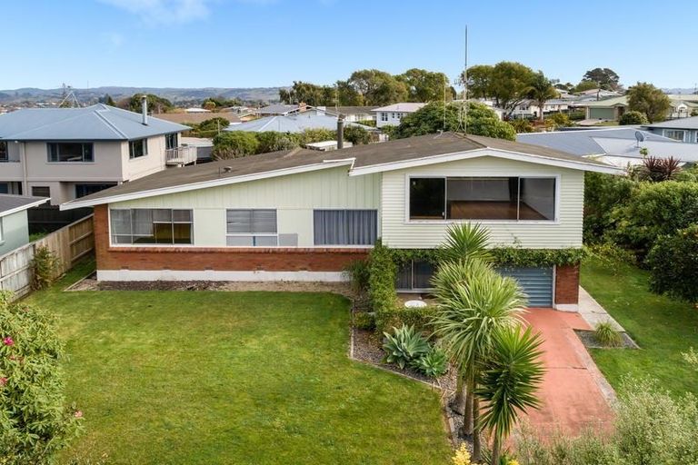 Photo of property in 130 Bellevue Road, Brookfield, Tauranga, 3110