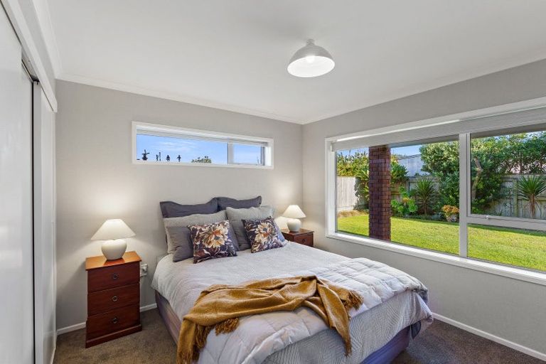 Photo of property in 8 Scott Avenue, Otaki Beach, Otaki, 5512