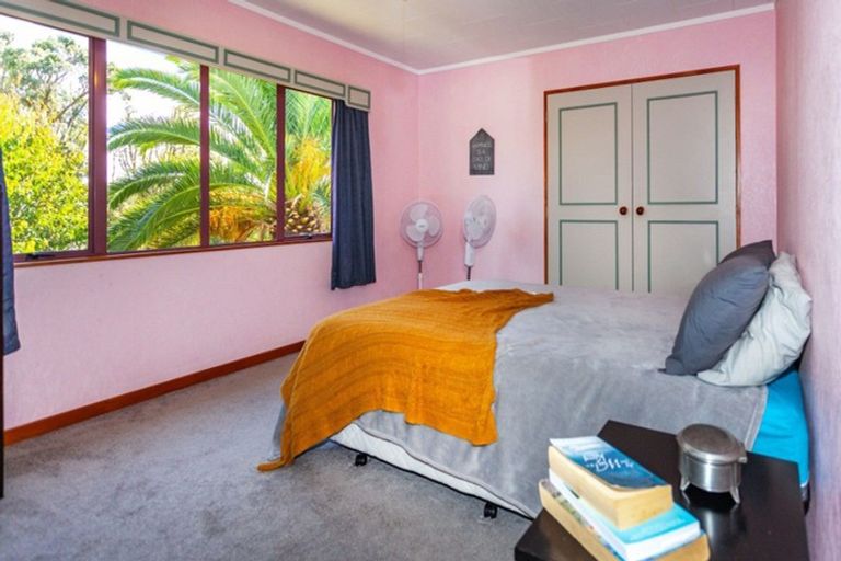 Photo of property in 119 Durrant Drive, Whangamata, 3620