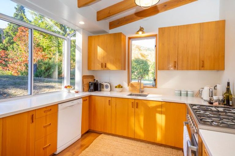 Photo of property in 1 Kent Street, Arrowtown, 9302