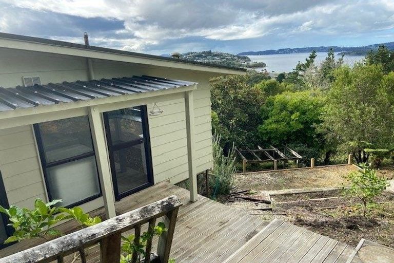 Photo of property in 4a Tui Grove, Elderslea, Upper Hutt, 5018