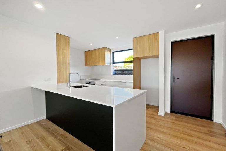 Photo of property in 2/46b Division Street, Riccarton, Christchurch, 8041