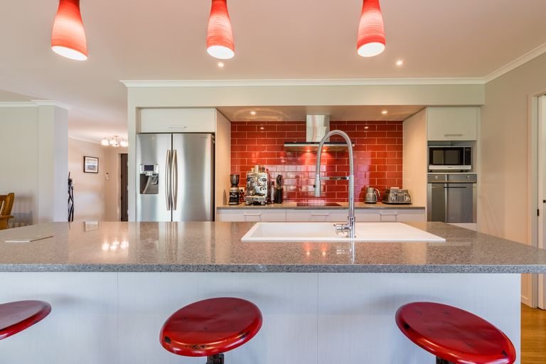 Photo of property in 15 Moses Road, Kaukapakapa, 0873