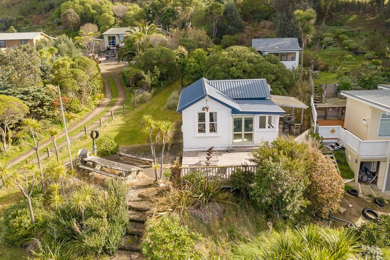 Photo of property in 1 Sandy Bay Drive, Mataikona, Tinui, 5889