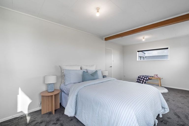 Photo of property in 57 Dunbeath Crescent, Kew, Invercargill, 9812