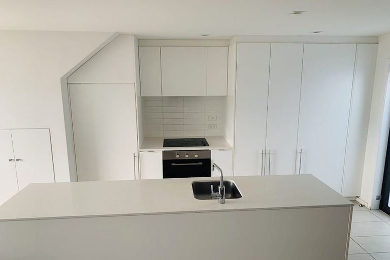 Photo of property in 1/20 North Avon Road, Richmond, Christchurch, 8013