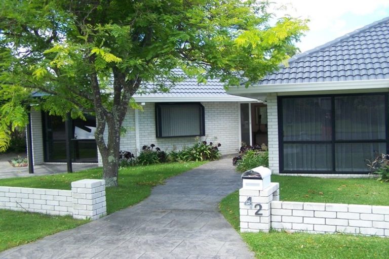 Photo of property in 42 Matterhorn Crescent, Northpark, Auckland, 2013