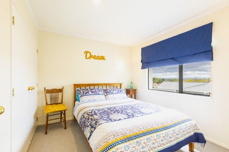 Photo of property in 2/25 Margaret Avenue, Havelock North, 4130