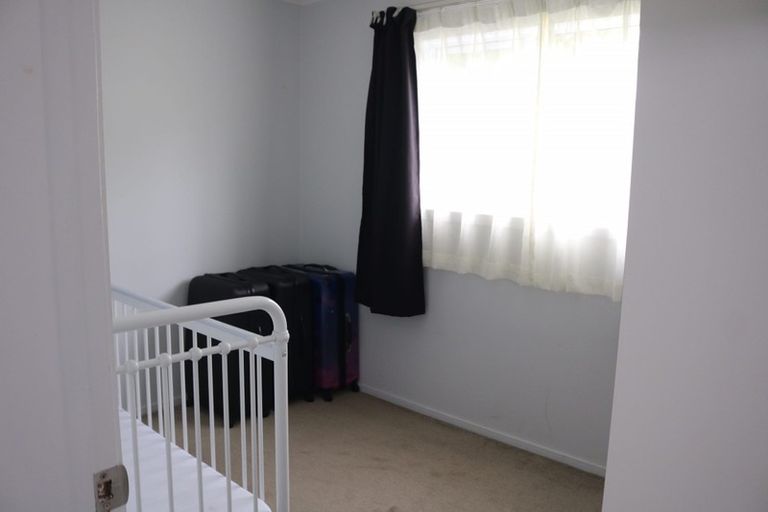 Photo of property in 18 Dunstall Place, Mangere Bridge, Auckland, 2022
