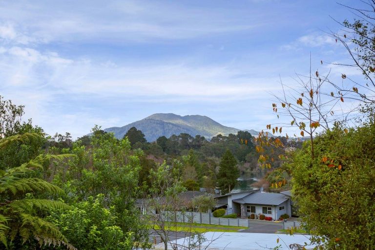 Photo of property in 21 Hindmarsh Drive, Rangatira Park, Taupo, 3330