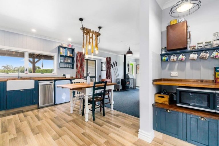 Photo of property in 1279 Main North Road, Waikuku, Kaiapoi, 7691