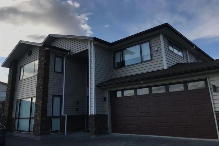 Photo of property in 45 Huntington Park Drive, Greenhithe, Auckland, 0632