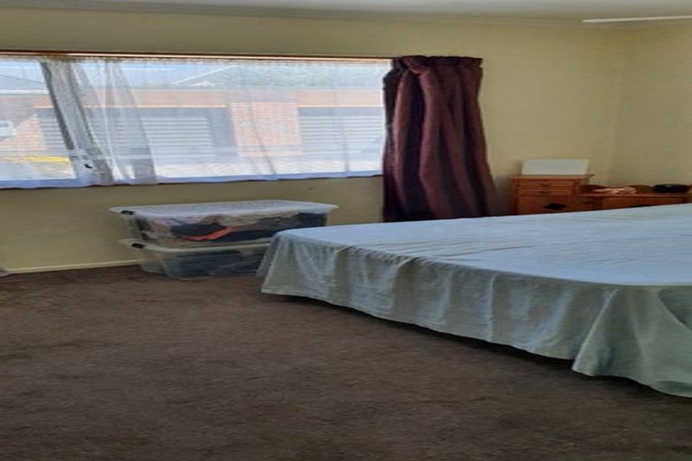 Photo of property in 1/300 Saint Aubyn Street, New Plymouth, 4310