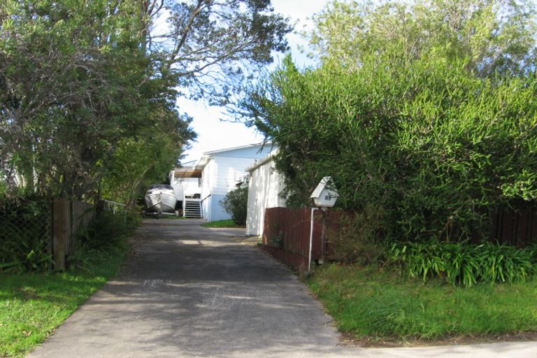 Photo of property in 31 Foster Crescent, Snells Beach, 0920