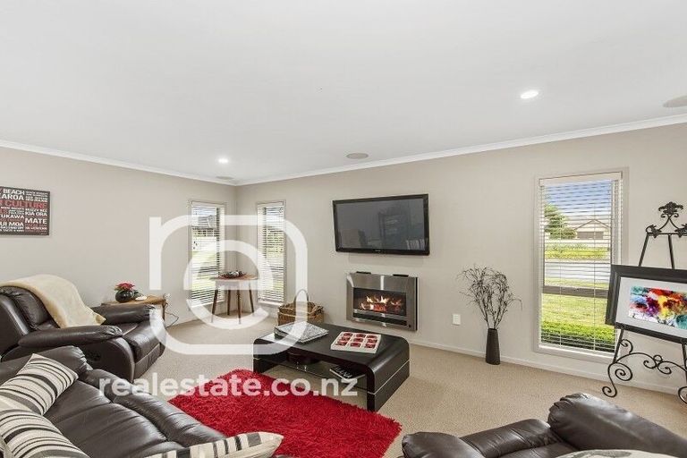 Photo of property in 22 Moonlight Drive, Rototuna North, Hamilton, 3210