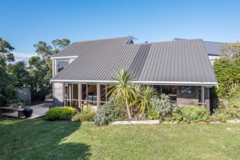 Photo of property in 168 Mitchell Street, Brooklyn, Wellington, 6021