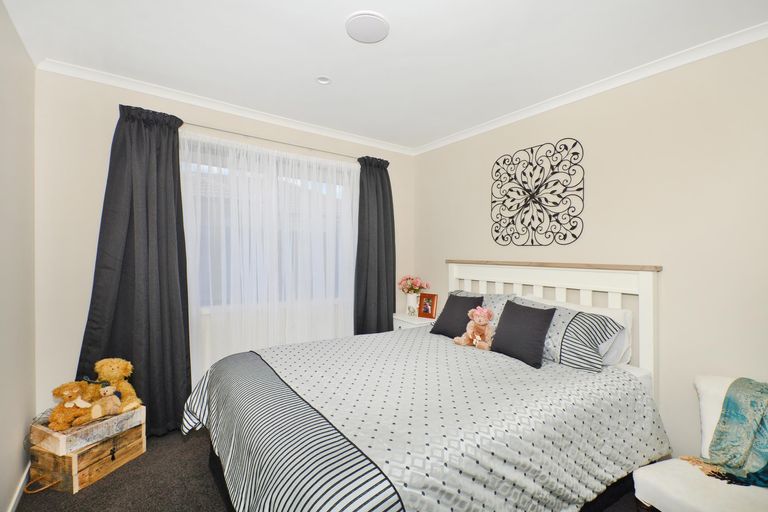Photo of property in 18 Wairau Drive, Tikipunga, Whangarei, 0112