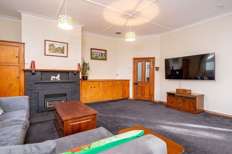 Photo of property in 16 Clifford Street, Dalmore, Dunedin, 9010