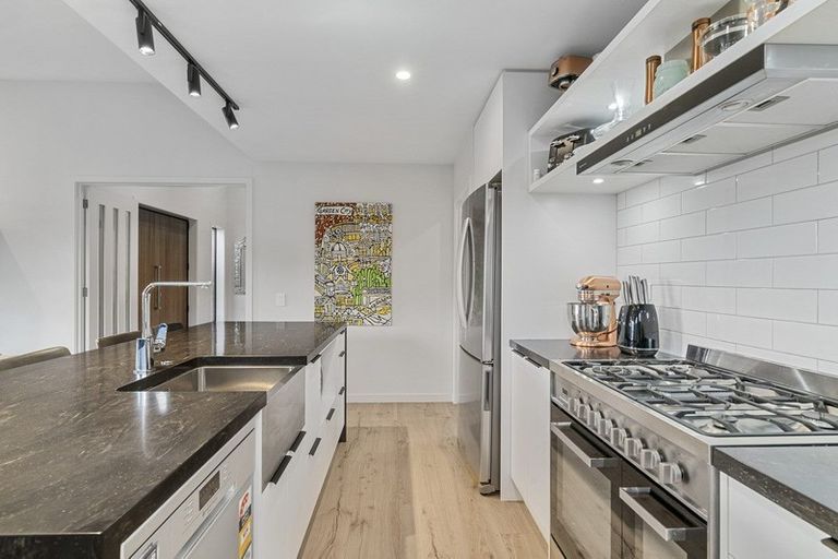 Photo of property in 10 Mills Road, Wanaka, 9305