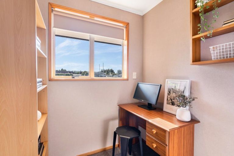 Photo of property in 27 Eglinton Street, Winton, 9720