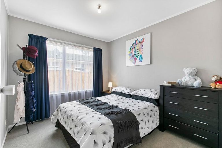 Photo of property in 9 Halcyon Place, Papatoetoe, Auckland, 2025