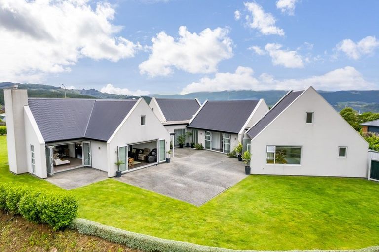 Photo of property in 71 Kirton Drive, Riverstone Terraces, Upper Hutt, 5018