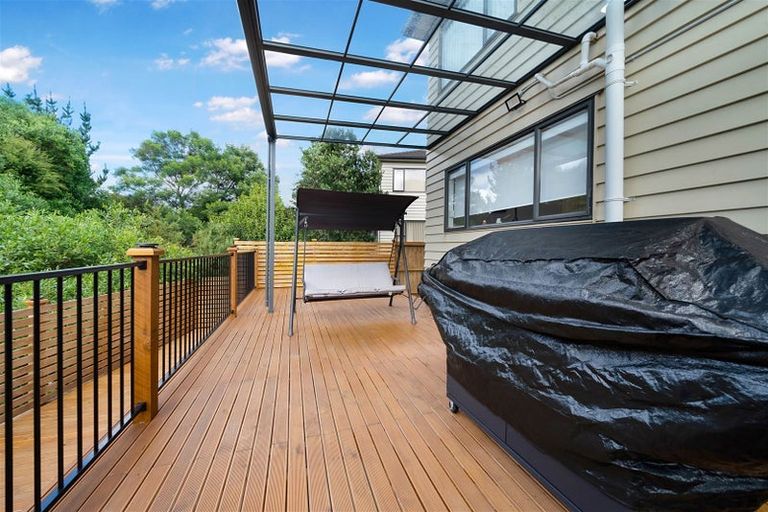 Photo of property in 23 Riverglade Parkway, Te Atatu South, Auckland, 0610