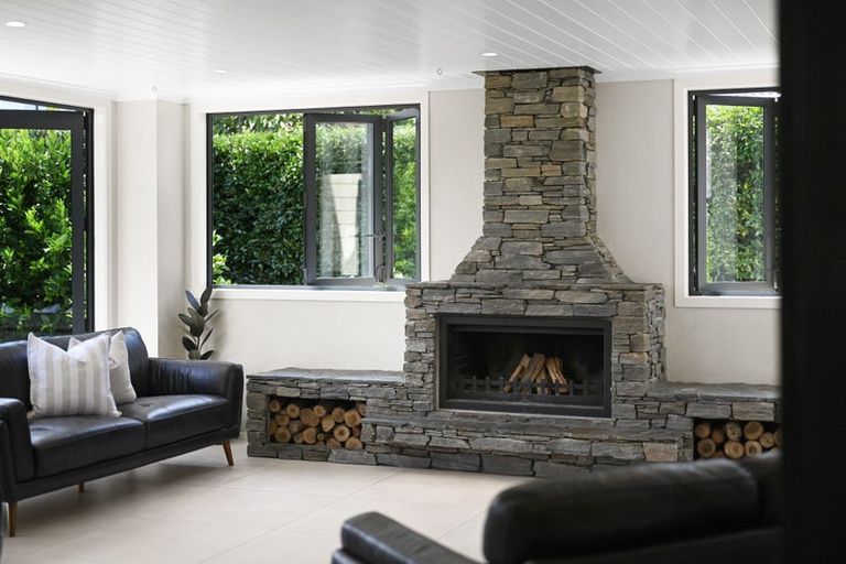 Photo of property in 27 Nielsen Gardens, Rototuna, Hamilton, 3210