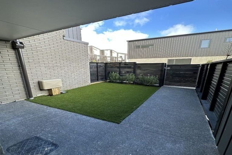 Photo of property in 22/28 Westgate Drive, Westgate, Auckland, 0614