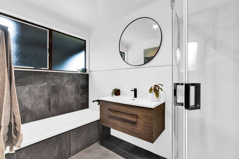 Photo of property in 9 Culzean Grove, Bell Block, New Plymouth, 4312