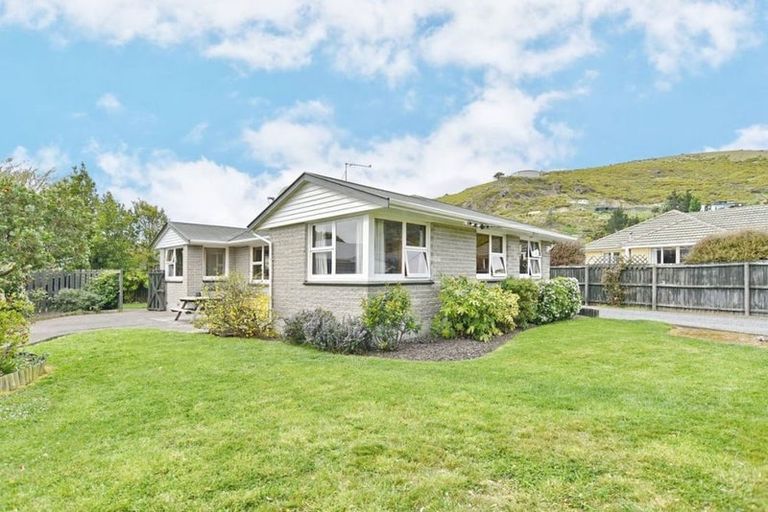 Photo of property in 13 Lucienne Place, Hillsborough, Christchurch, 8022